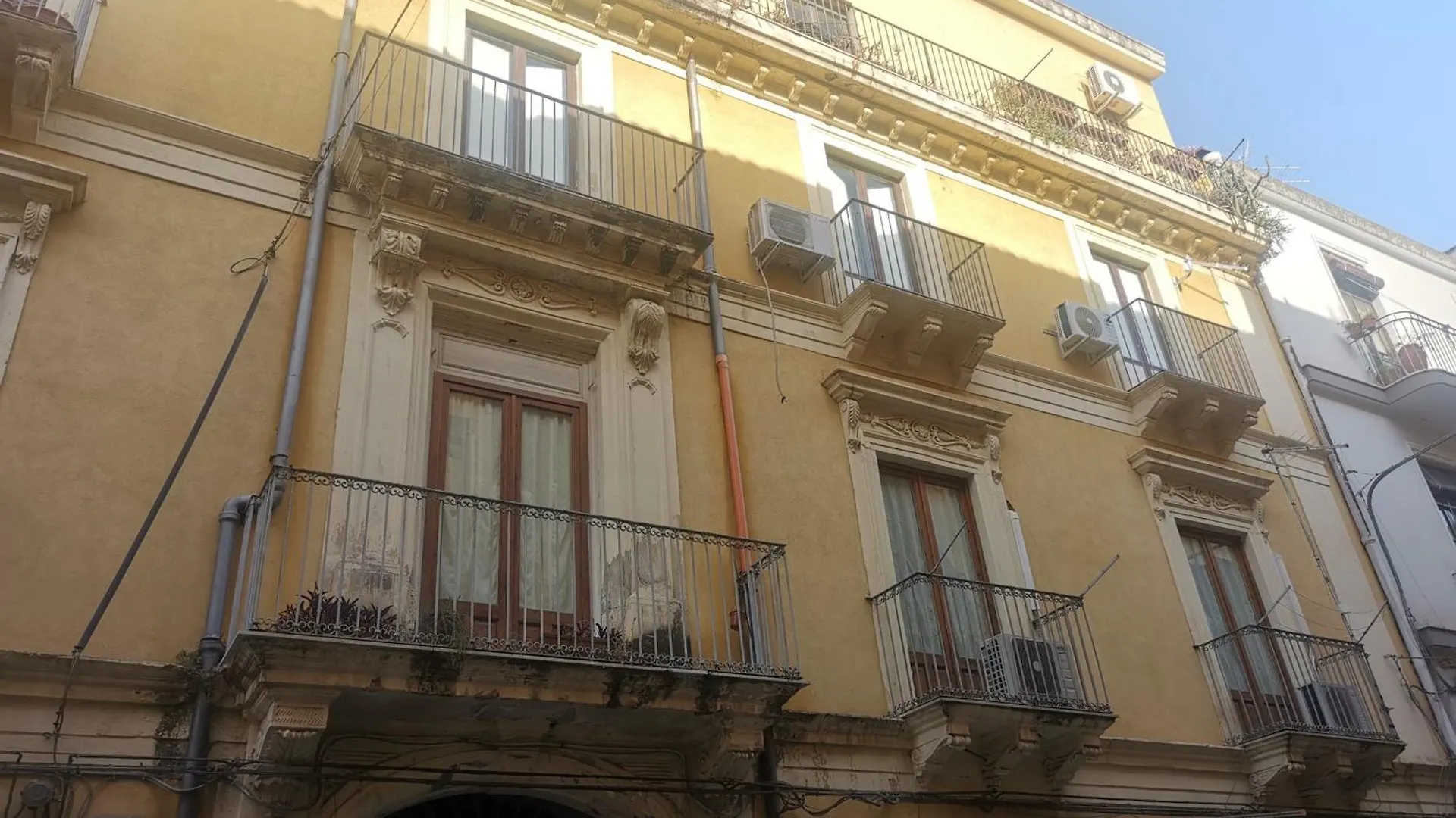 Trinity Apartment Κατάνια